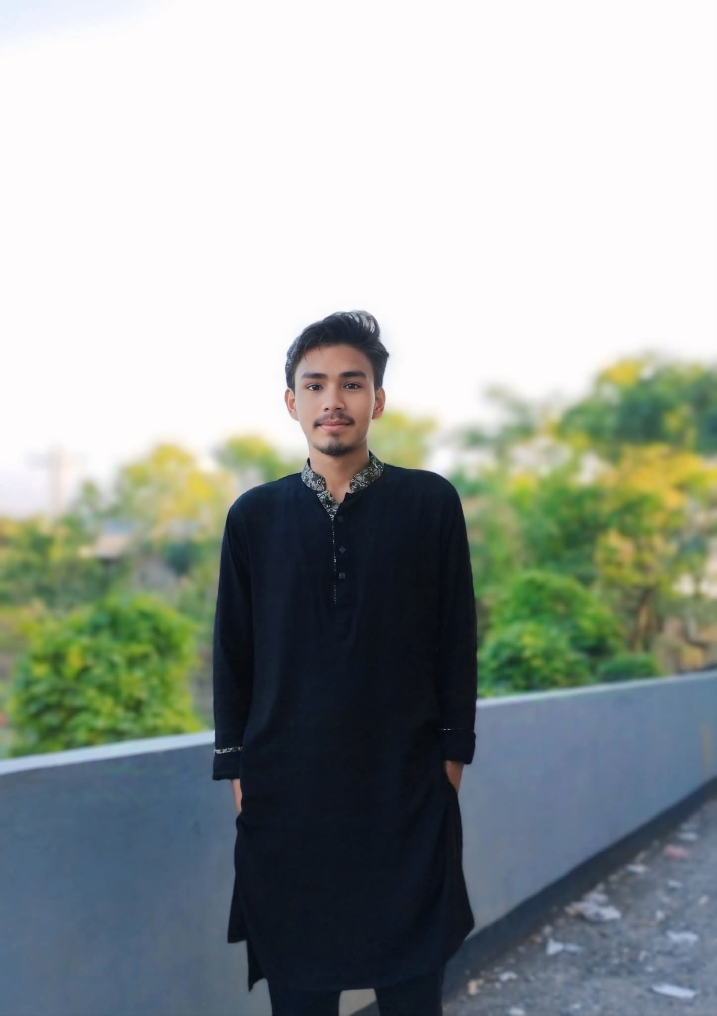 MINHAj